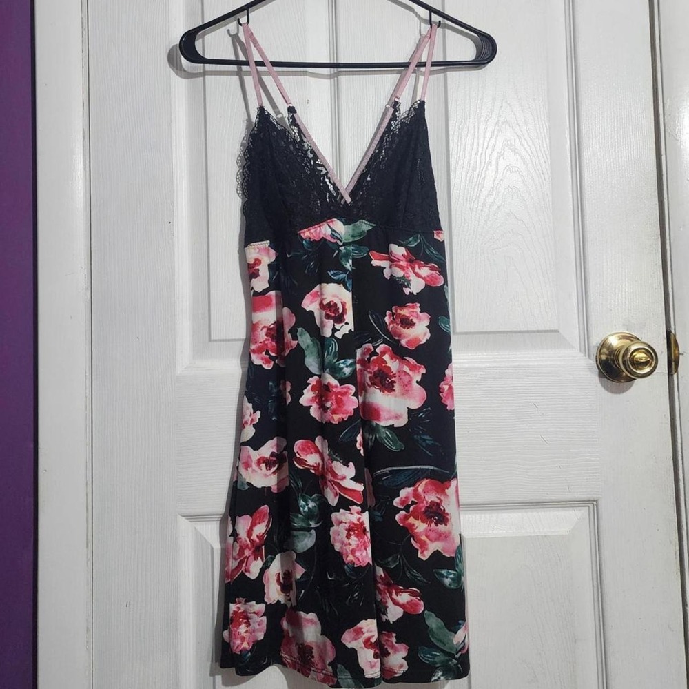 Black Floral Lace Chemise